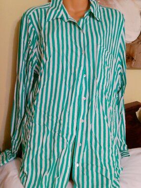 EMILY DANIELS GREEN WHITE STRIPE SIZE XL GREAT CONDITION BEAUTIFUL